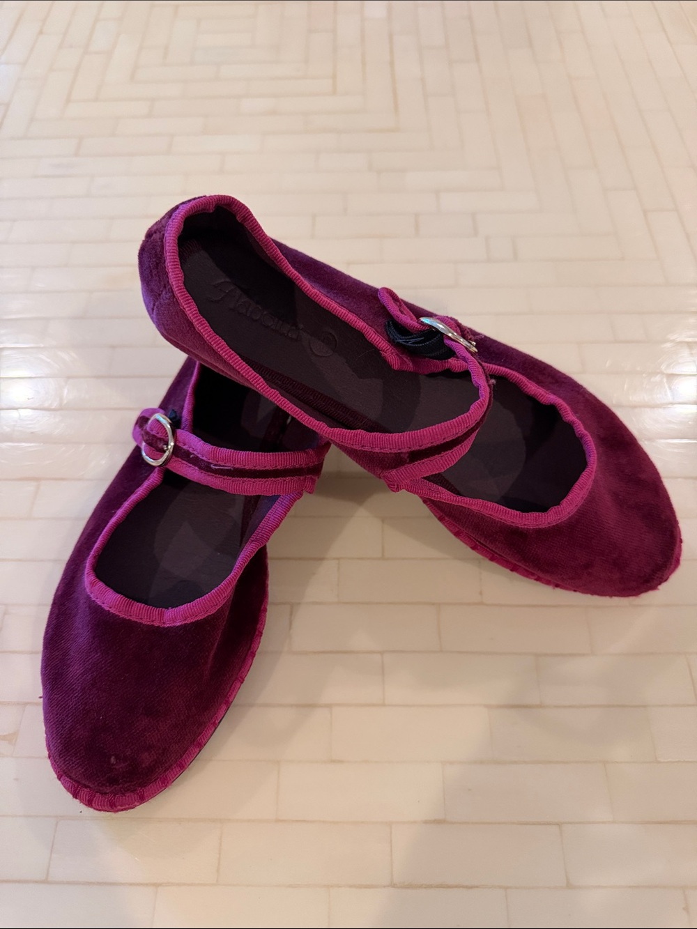 Flabelus Velvet Mary Jane- Fuschia